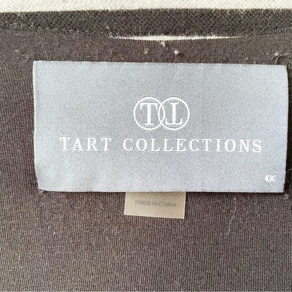 Tart Collections Women 4X Black Gray Striped Cardigan - Picture 3 of 4